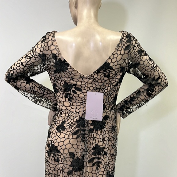 JS collections long sleeves panel lace illusion aline long Gown - Picture 8 of 14